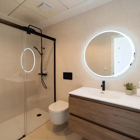 Lucentina Line Hotell