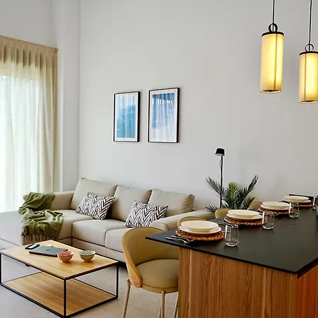 Lucentina Line - Be Line Group Hotell